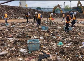 金沢湊仮置場の様子